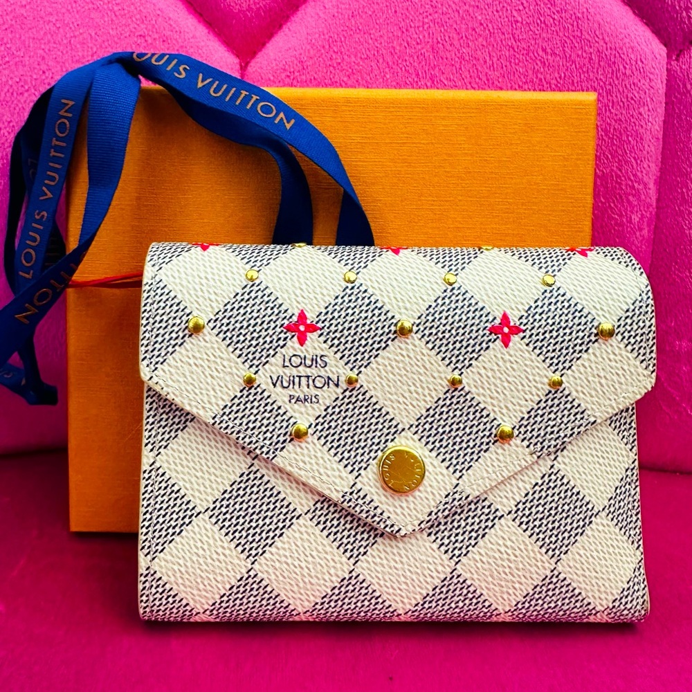 Louis Vuitton Victorine Wallet Fuchsia